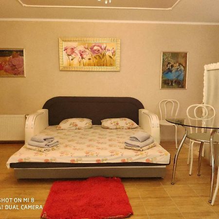 Apartments Domovik Latorichnaya,3 Mukaçeve Dış mekan fotoğraf